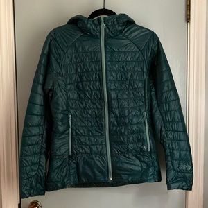 Mountain Hardwear puffy, EUC!